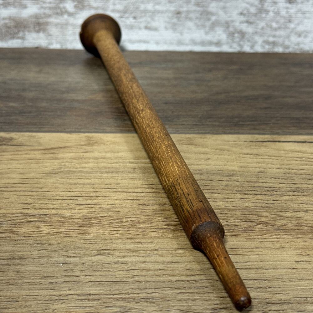 Antique Wooden Spinning Spool Needle - Picture 13 of 13